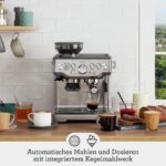 Sage - The Barista Express - Kaffeemaschine mit manuellem Milchaufschäumer & Mahlwerk - Automatisches Mahlen, individueller Milchschaum - Schwarzer Sesam, Milchkännchen