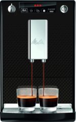 Melitta Solo - Kaffeevollautomat mit höhenverstellbarem Auslauf, kleine Kaffeemaschine mit abnehmbarem Wassertank, für z. B. Espresso oder Café Crème, pure black