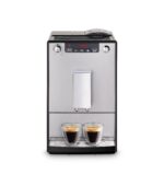 Melitta Solo - Kaffeevollautomat mit höhenverstellbarem Auslauf, kleine Kaffeemaschine mit abnehmbarem Wassertank, für z. B. Espresso oder Café Crème, pure black