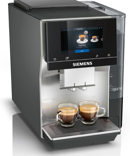 Siemens Kaffeevollautomat EQ700 classic, großes farbiges TFT-Display, 36 Heiß- und Kaltgetränke, Cold Brew, 10 Favoriten, 2-Tassen-Funktion, Steuerung per App, autom. Reinigungsystem, Silber, TP715E17